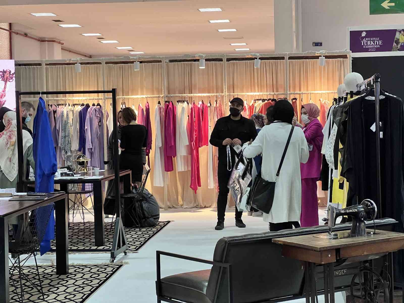 Kadın giyim ürünleri 57 ülkeden alıcıları İstanbul'a çekti
