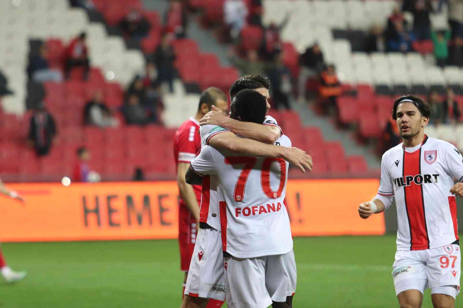 Spor Toto 1. Lig: Samsunspor: 2 - Altınordu: 1
