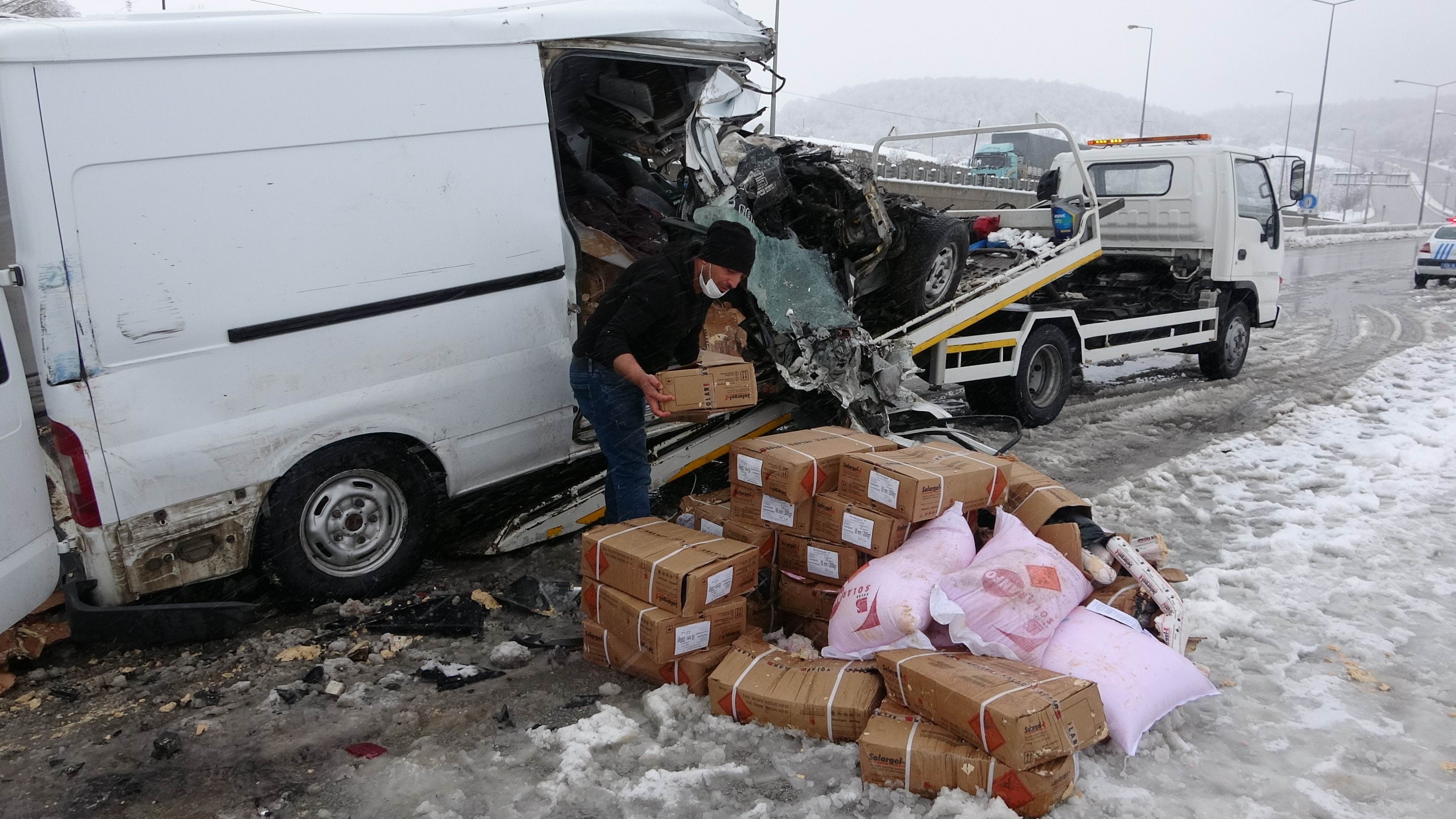 Samsun'da patlayıcı madde yüklü minibüs kaza yaptı! Ölü ve yaralı var