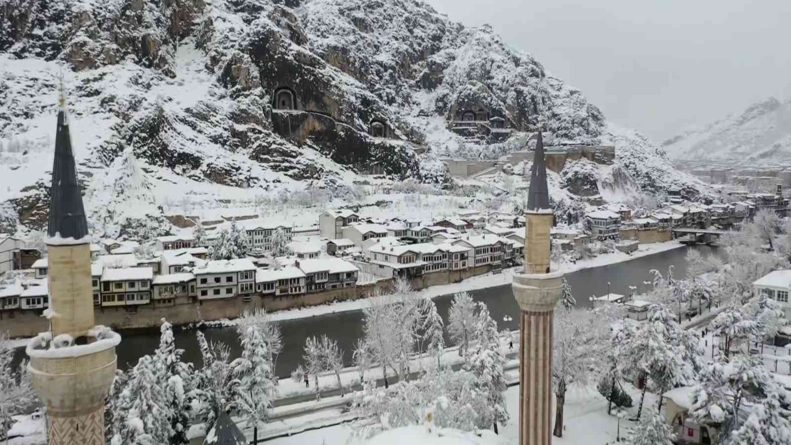 Amasya'da kartpostallık kış masalı
