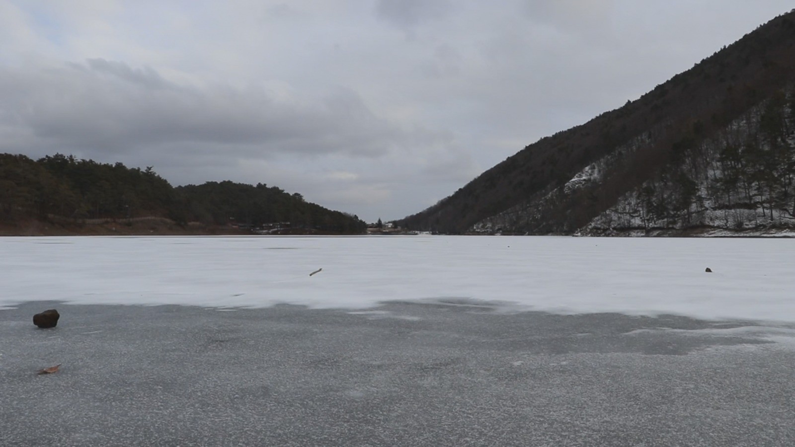 Borabay gölü buz tuttu ortaya bu görüntüler çıktı