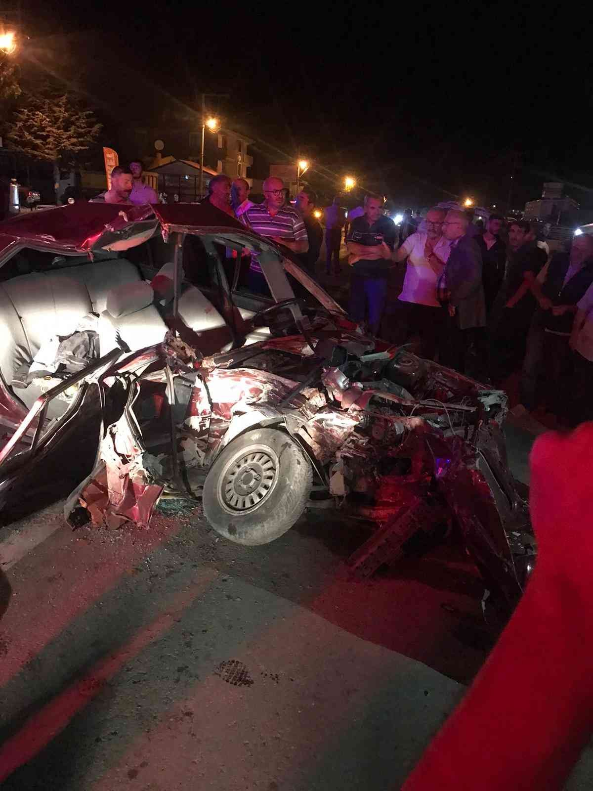 Samsun'da fındık işçilerini taşıyan minibüs ile otomobil çarpıştı: 2 ölü, 4 yaralı
