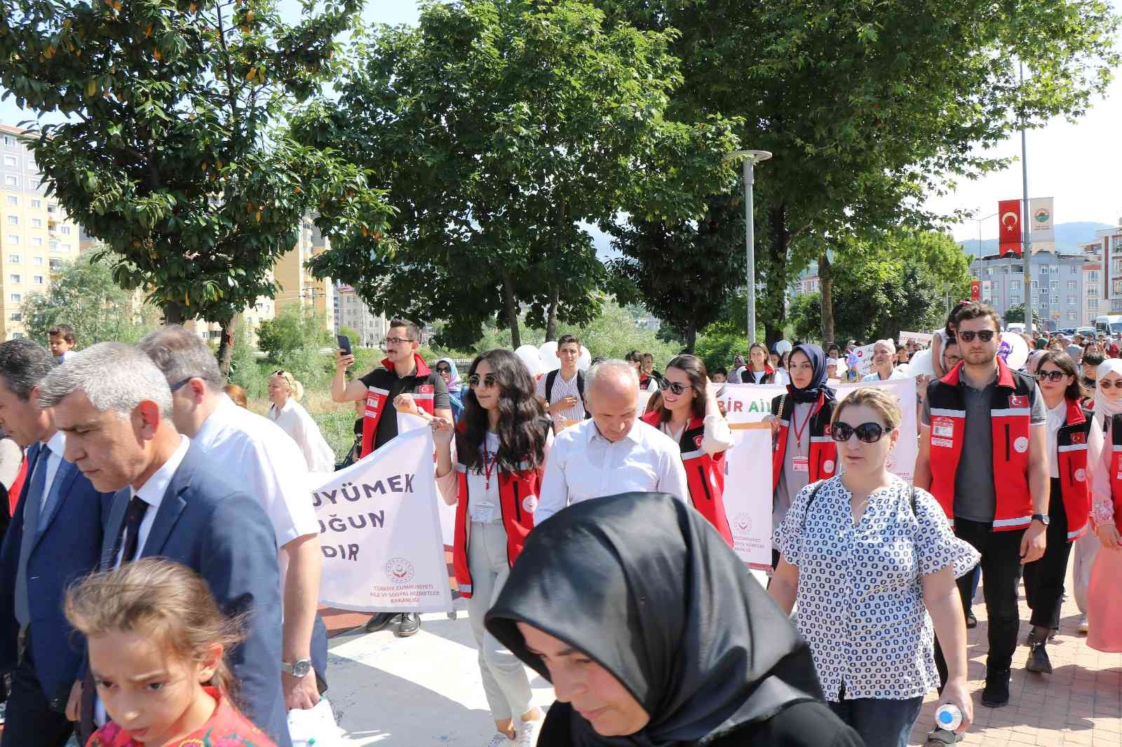 Samsun'da 222 çocuk koruyucu aile yanında kalıyor
