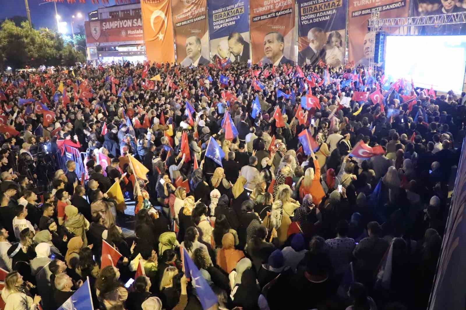 Samsun, Erdoğan'ın zaferini kutladı
