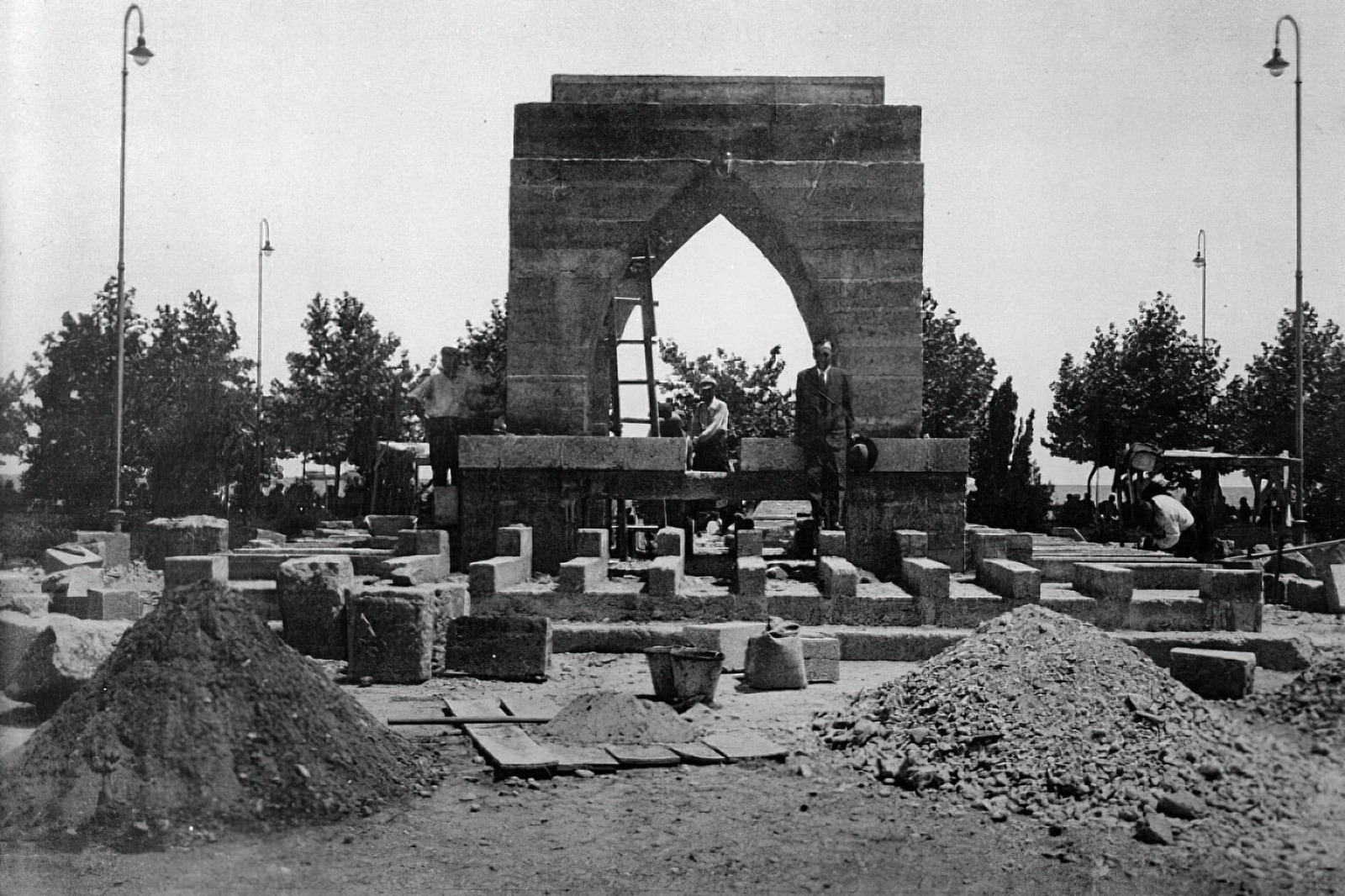 Dünden bugüne Onur Anıtı