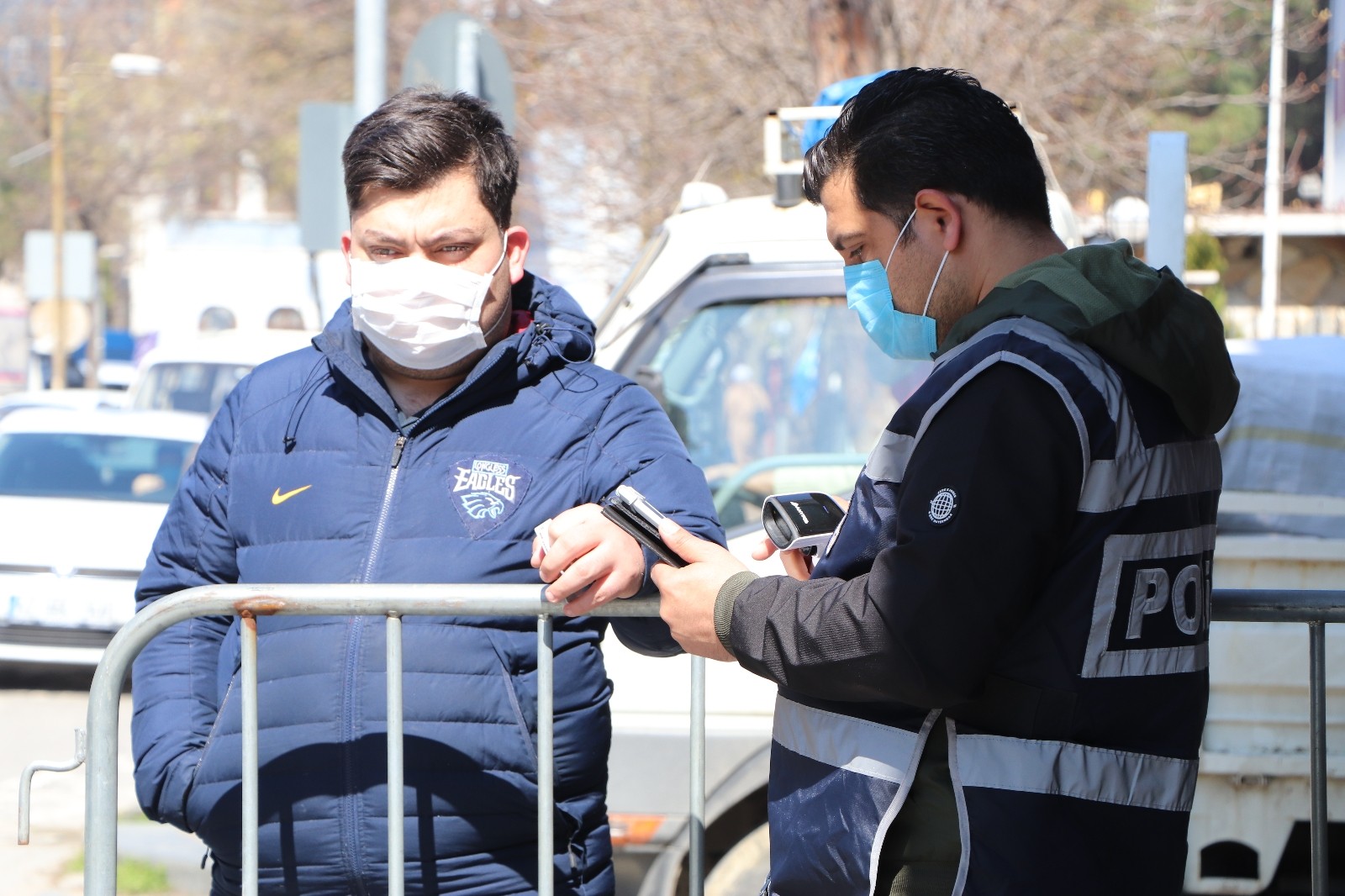 Virüsün zirve yaptığı Samsun'a Ankara ve İstanbul'dan polis takviyesi
