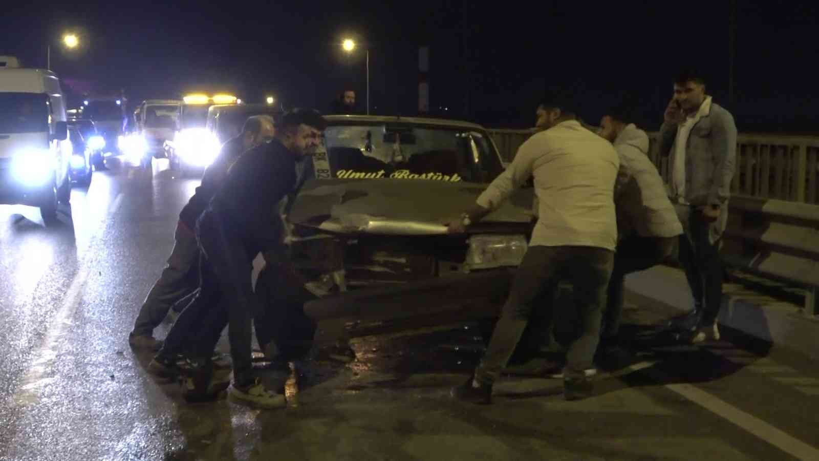 Samsun'da 14 araç birbirine girdi: 2 yaralı
