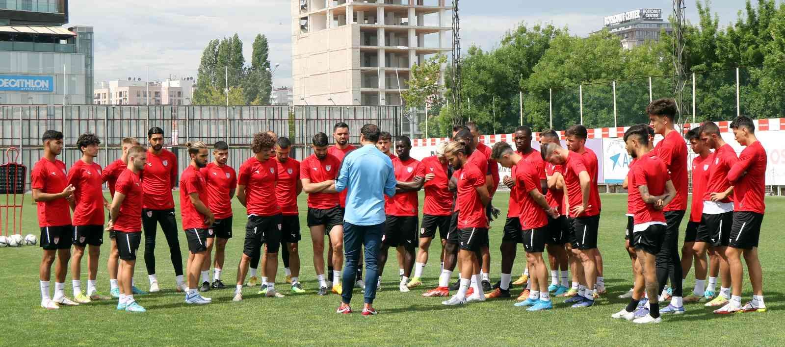 Samsunspor efsanelerinden Samsunspor futbolcularına destek
