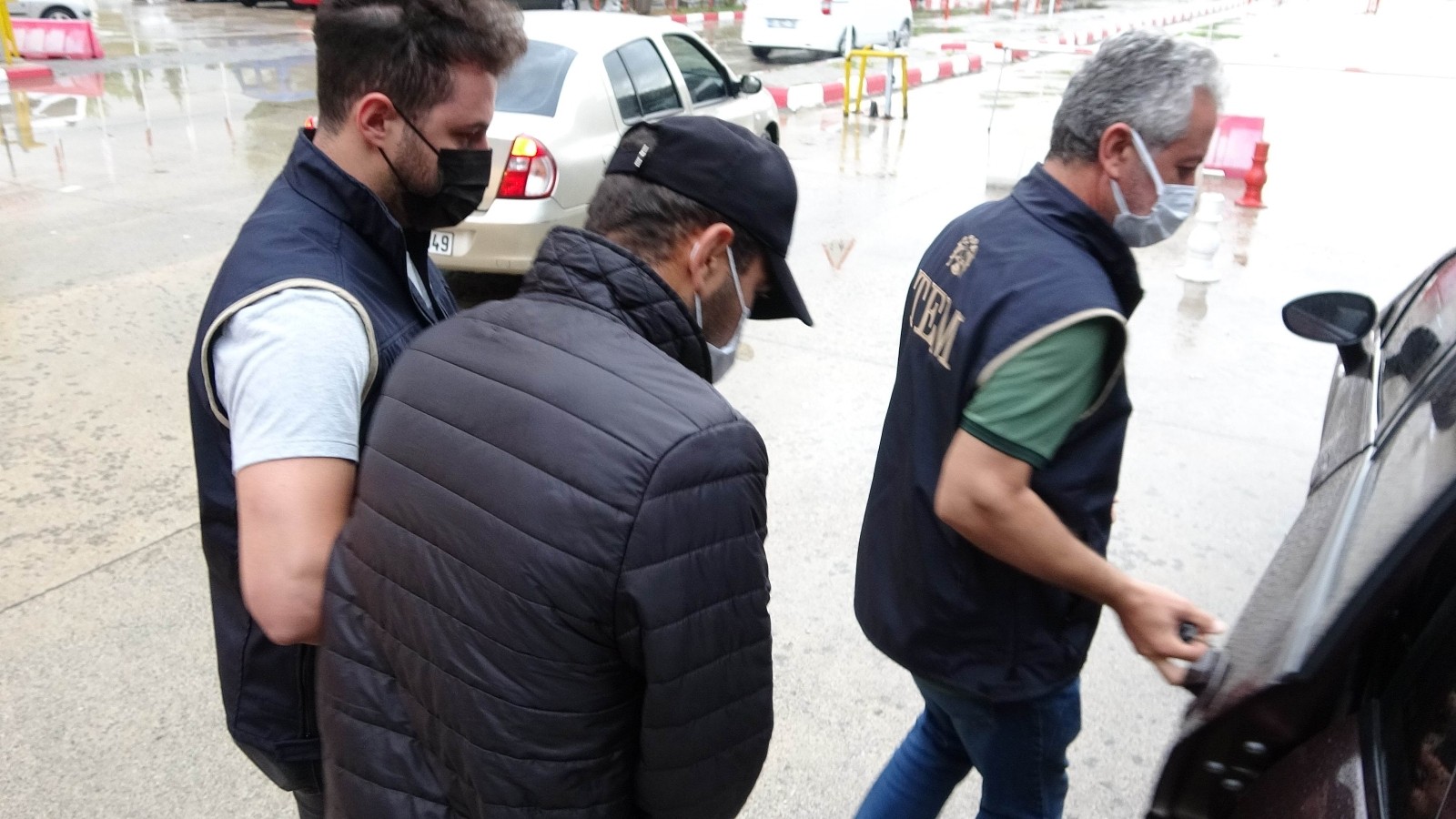 FETÖ'nün mahrem askeri yapılanmasına operasyon: 6 gözaltı

