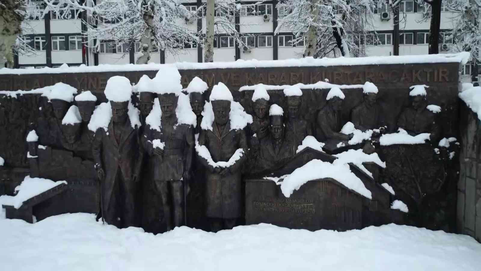 Amasya'da kartpostallık kış masalı
