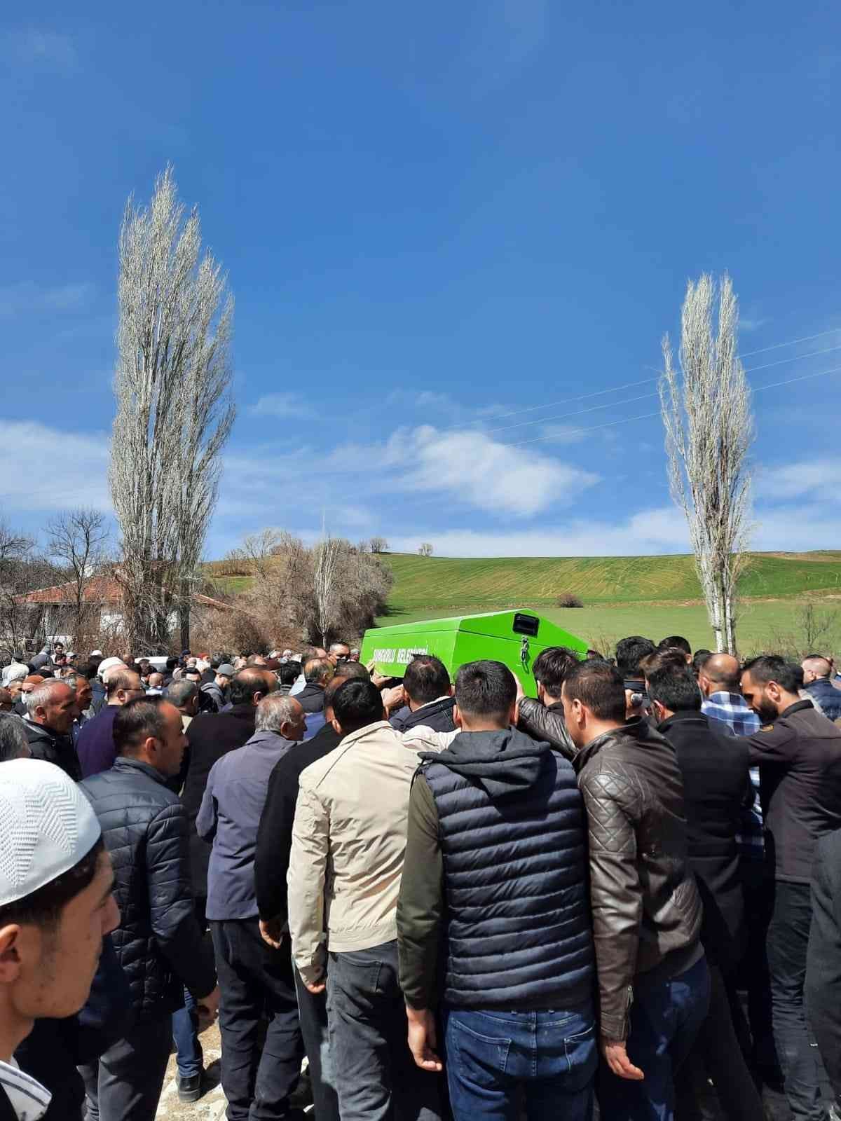 Hamit Egemen köyünde son yolculuğuna uğurlandı
