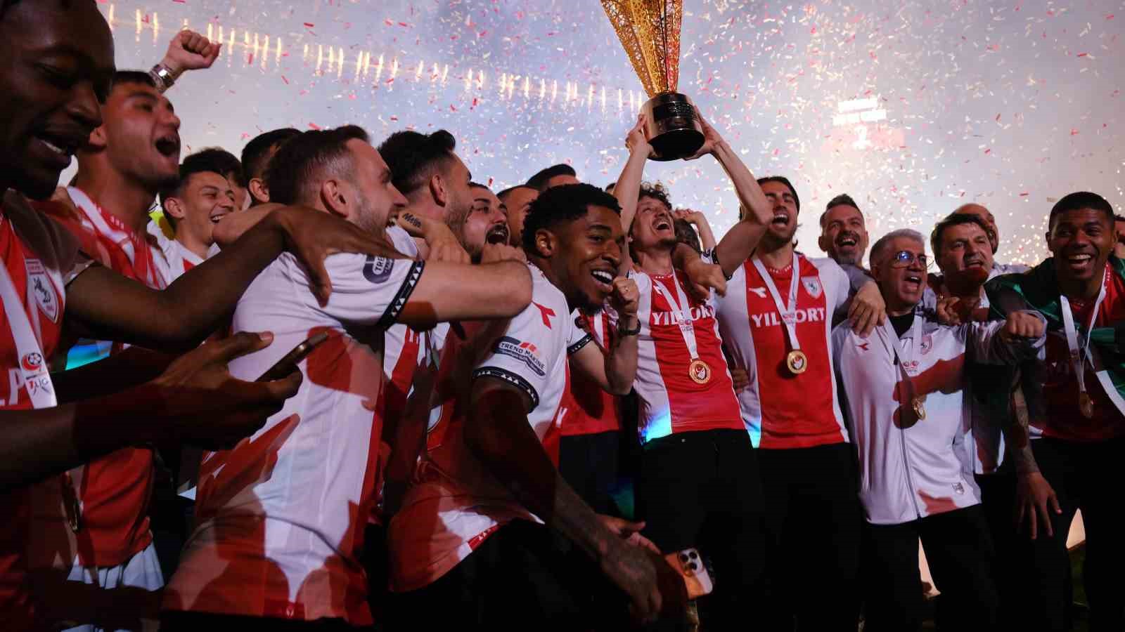 Samsunspor şampiyonluk kupasına kavuştu
