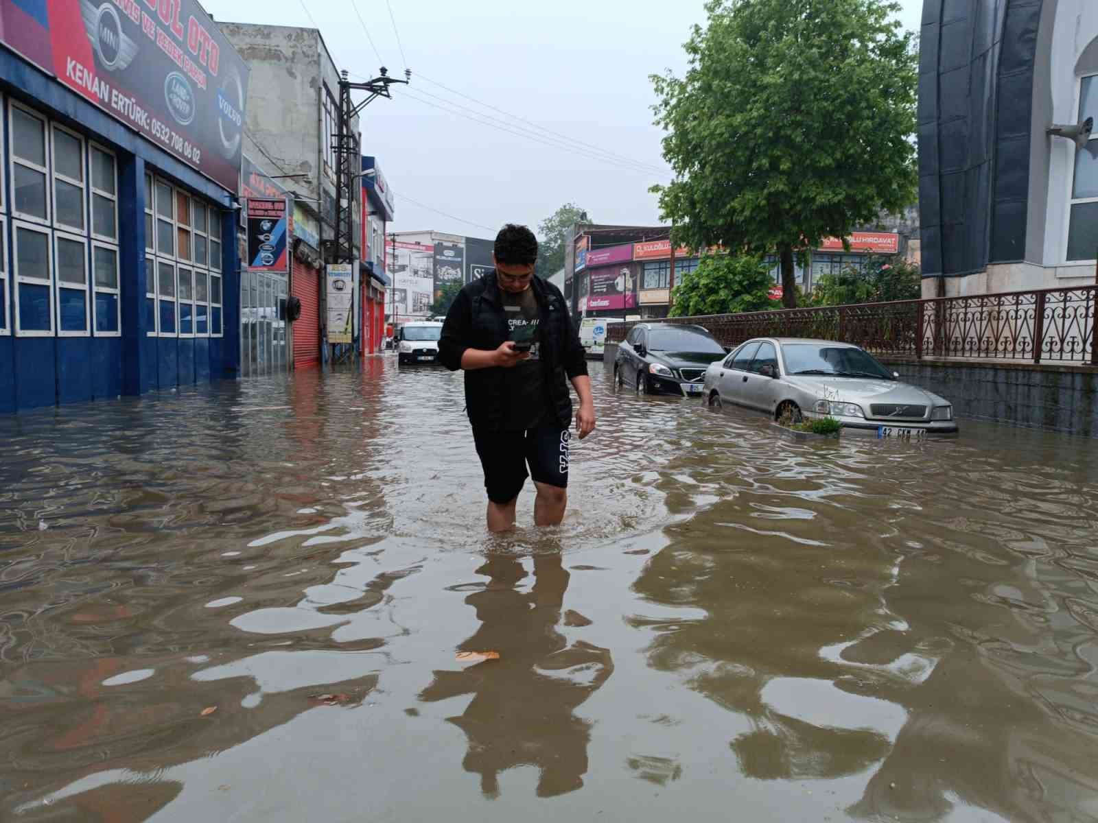 Samsun'da sanayi bölgesi göle döndü
