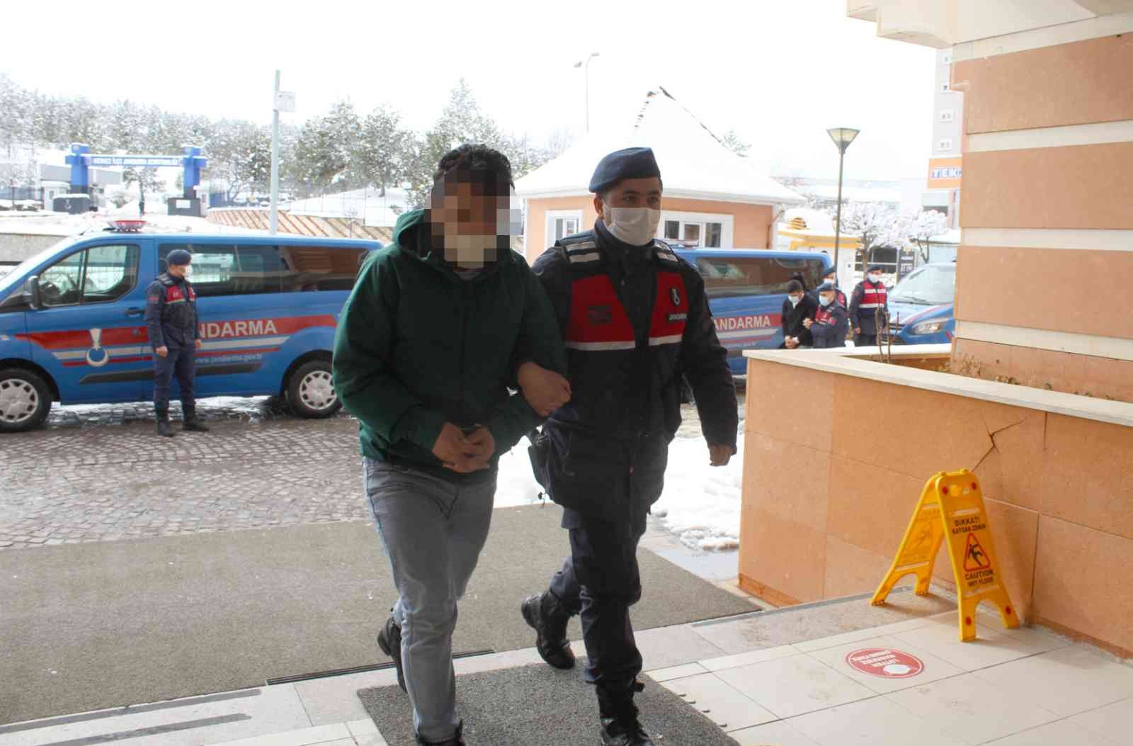 2 milyonluk vurgunun 16 zanlısı serbest bırakıldı
