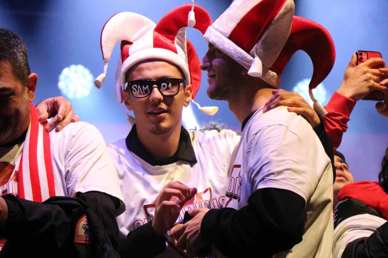 Samsunspor'dan coşkulu şampiyonluk kutlaması
