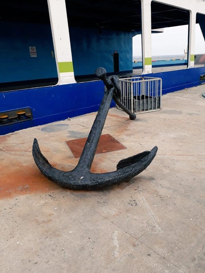 Çanakkale'de 100 yıllık 3 ton ağırlığında çapa bulundu
