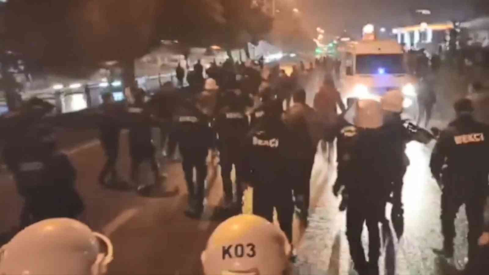 Samsun'da Trabzonspor'un kutlamalarında gerginlik
