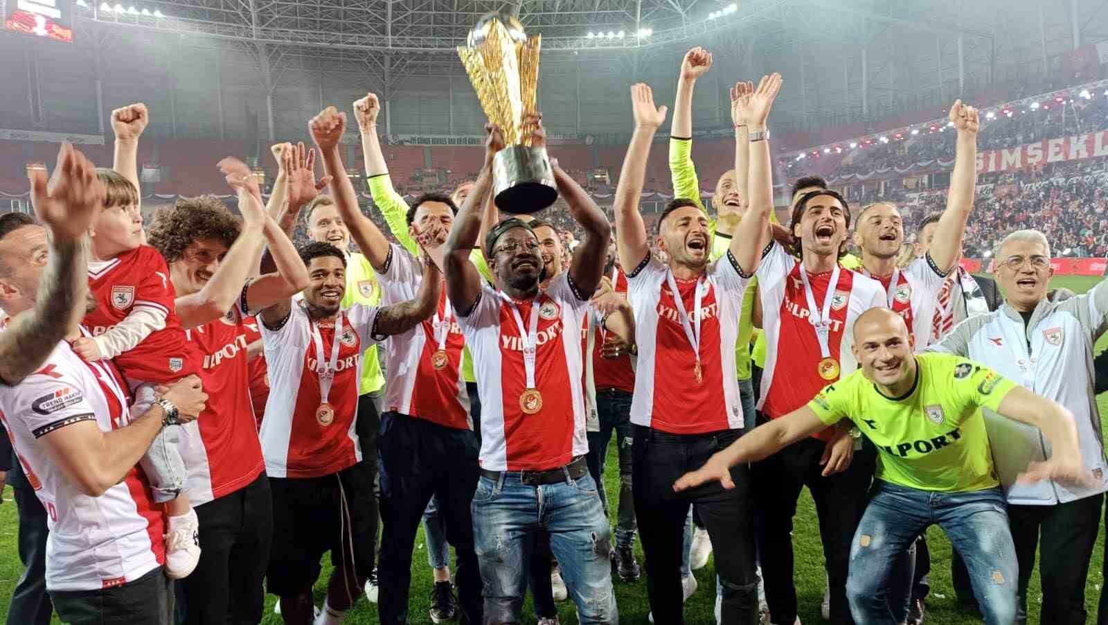 Samsunspor şampiyonluk kupasına kavuştu
