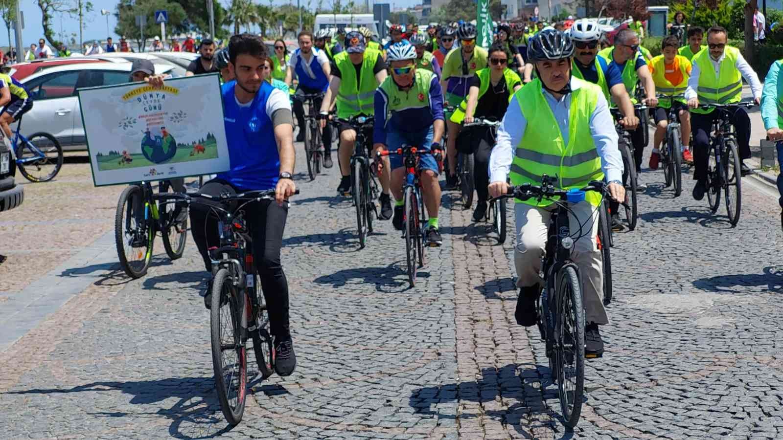 Samsun'da "Çevre Dostu Bir Yaşam" için bisiklet turu düzenlendi
