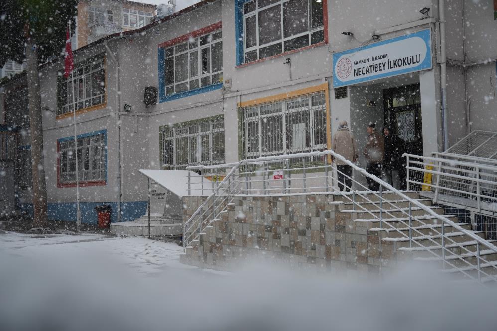 Samsun'da hayat dondu!