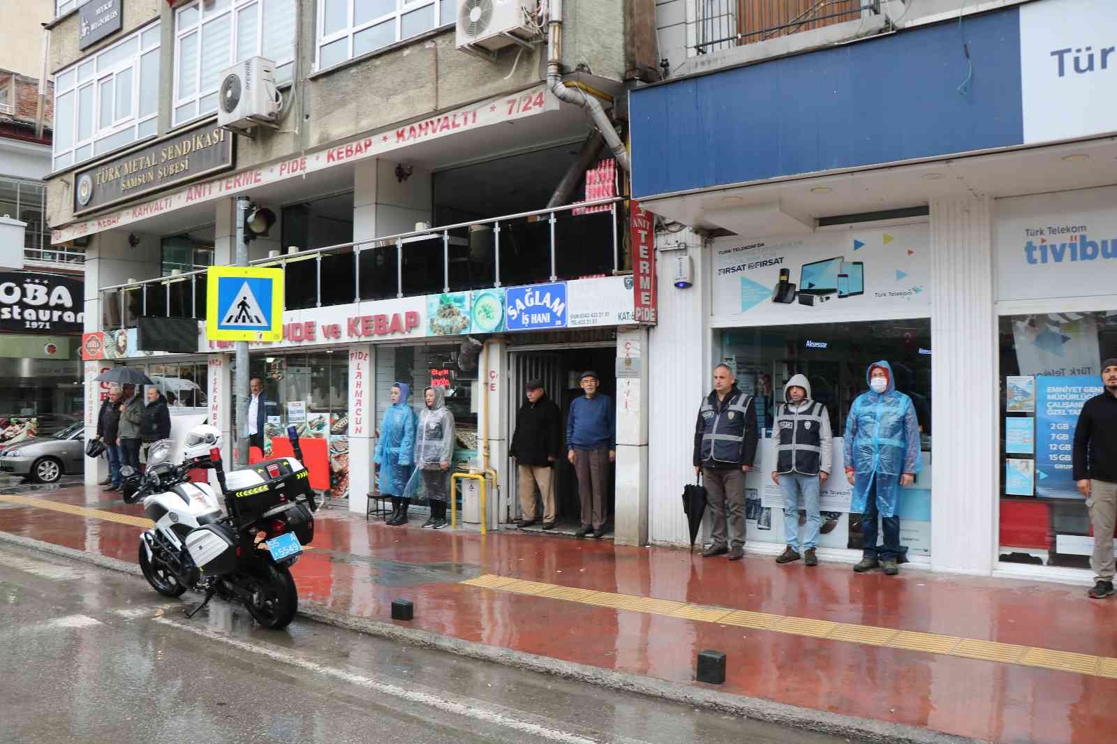 Samsun'da 19 Mayıs kutlamaları yağmur altında başladı
