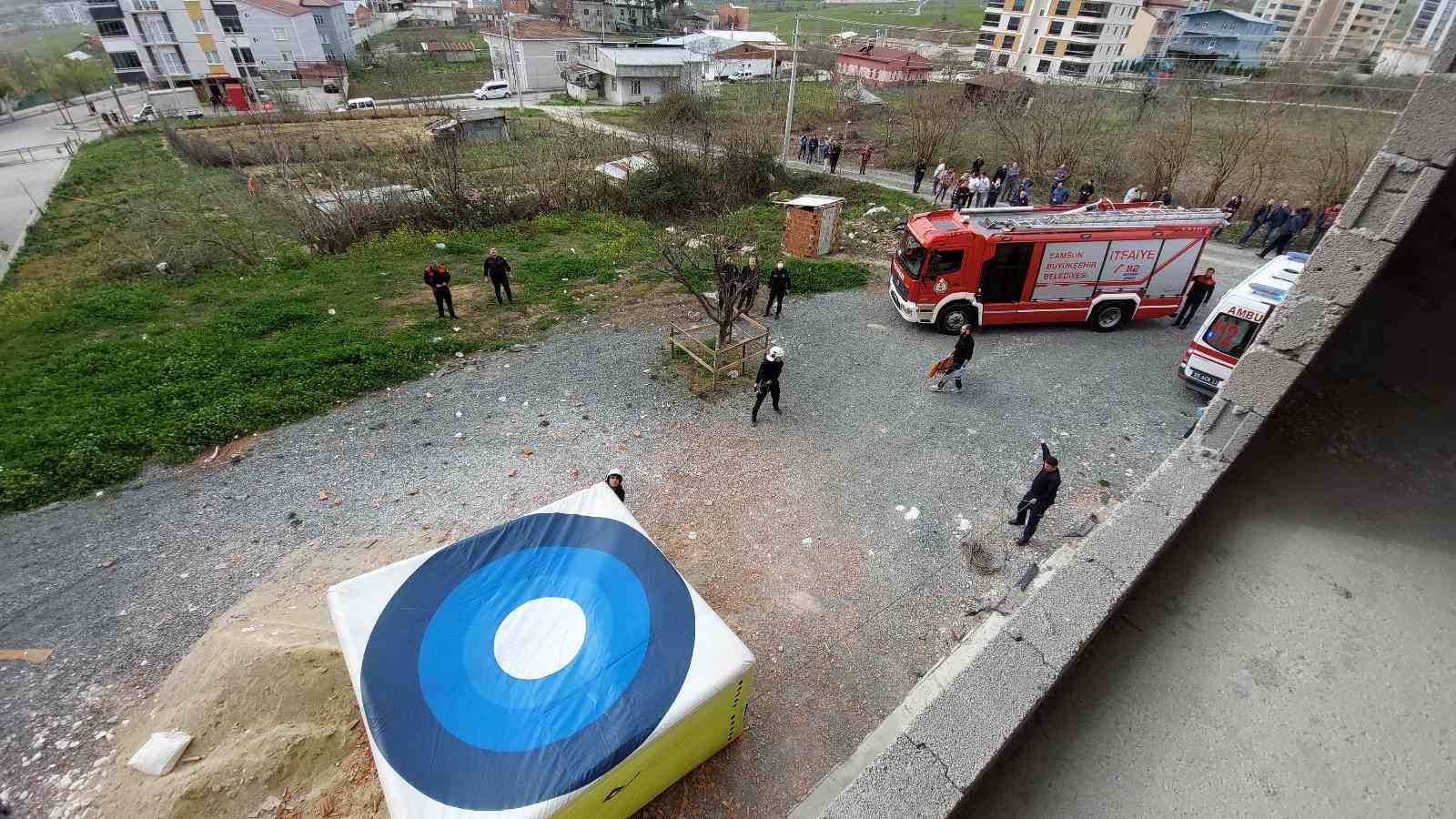 Samsun'da 11. katta can pazarı
