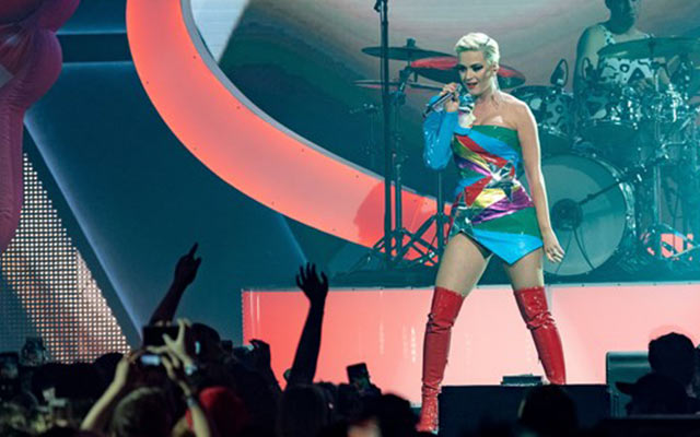 Katy Perry'den şov