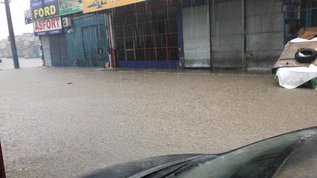 Samsun'da sanayi bölgesi göle döndü
