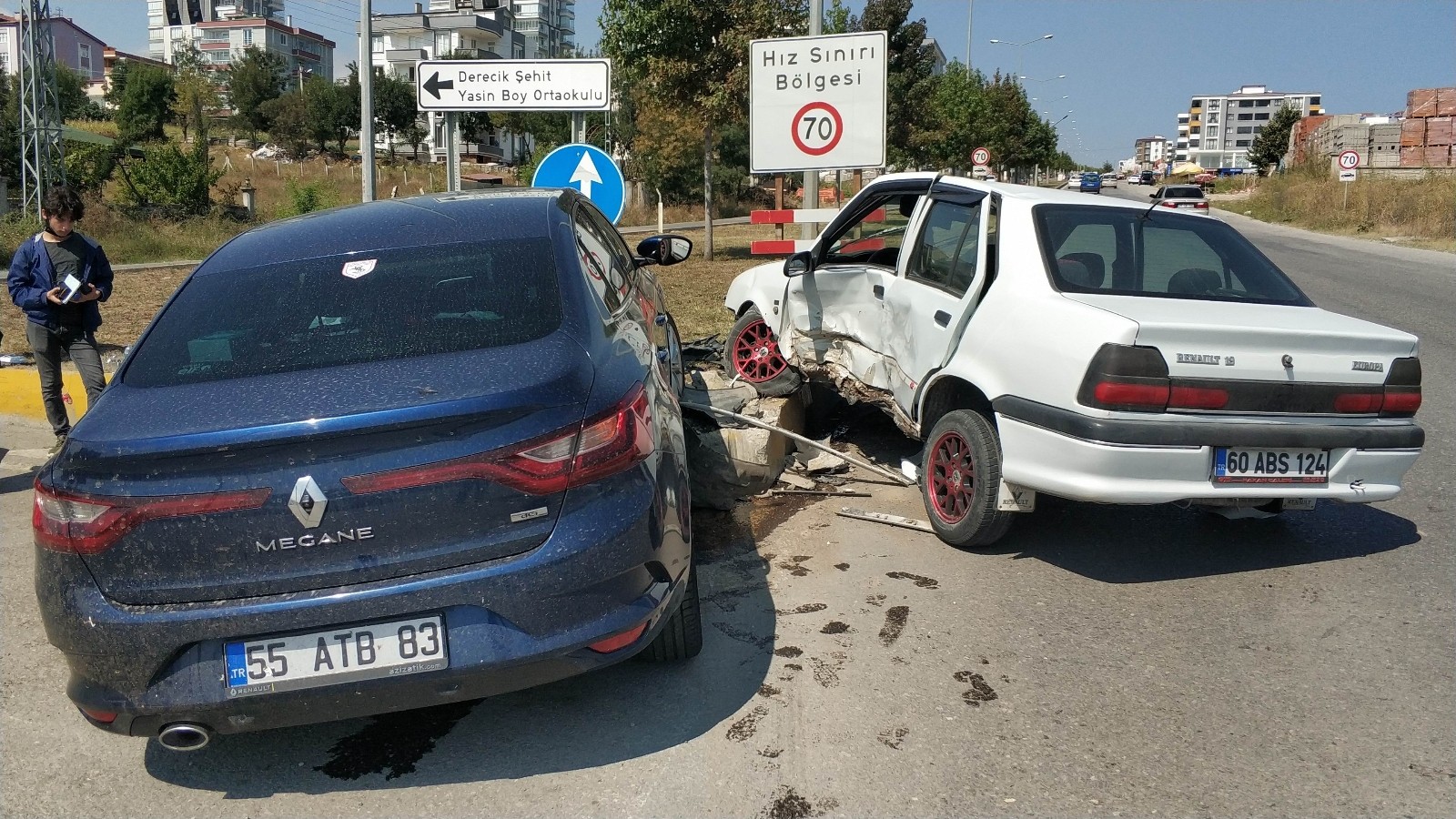 Samsun'da kavşakta kaza: 3 yaralı
