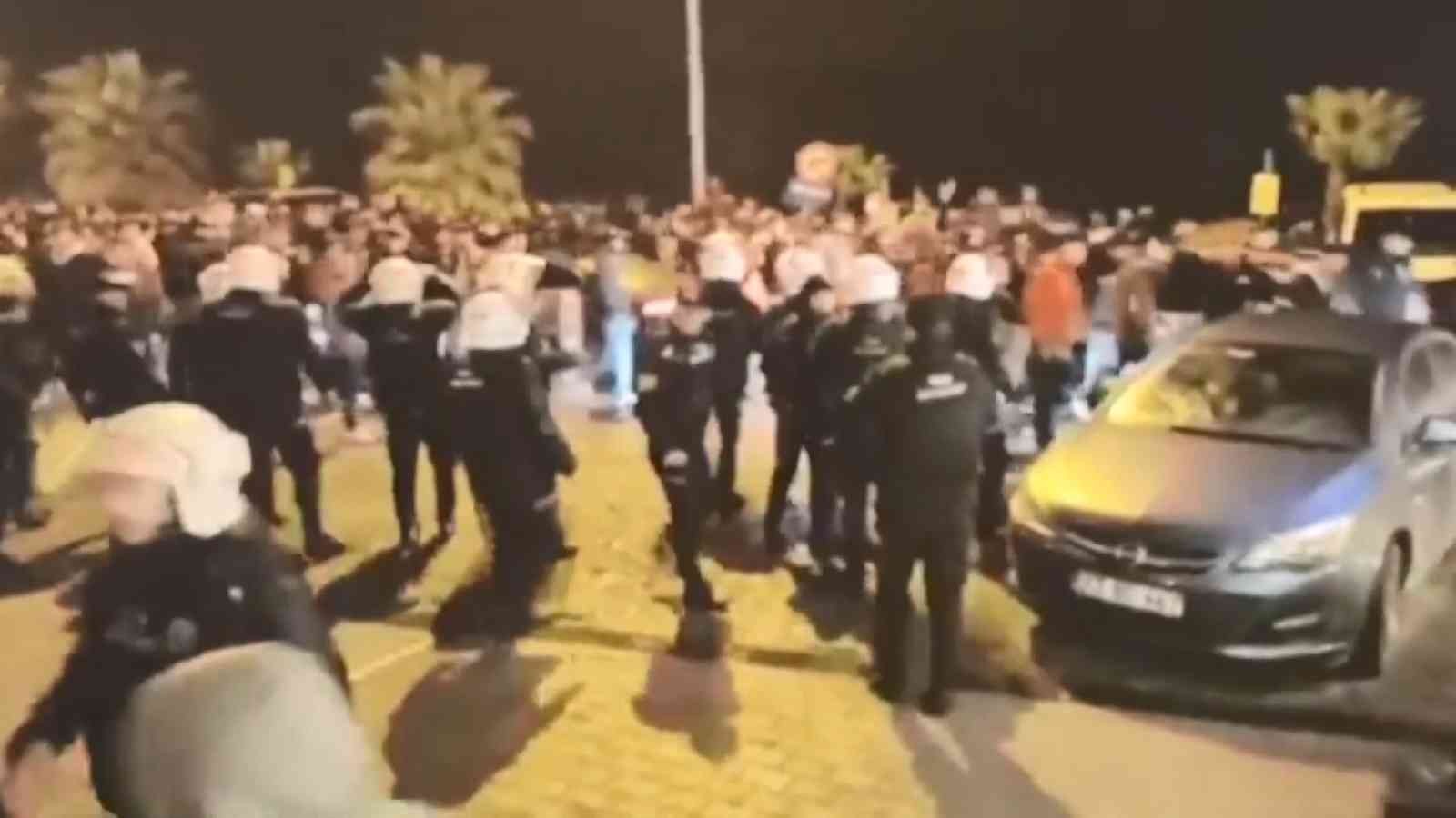 Samsun'da Trabzonspor'un kutlamalarında gerginlik
