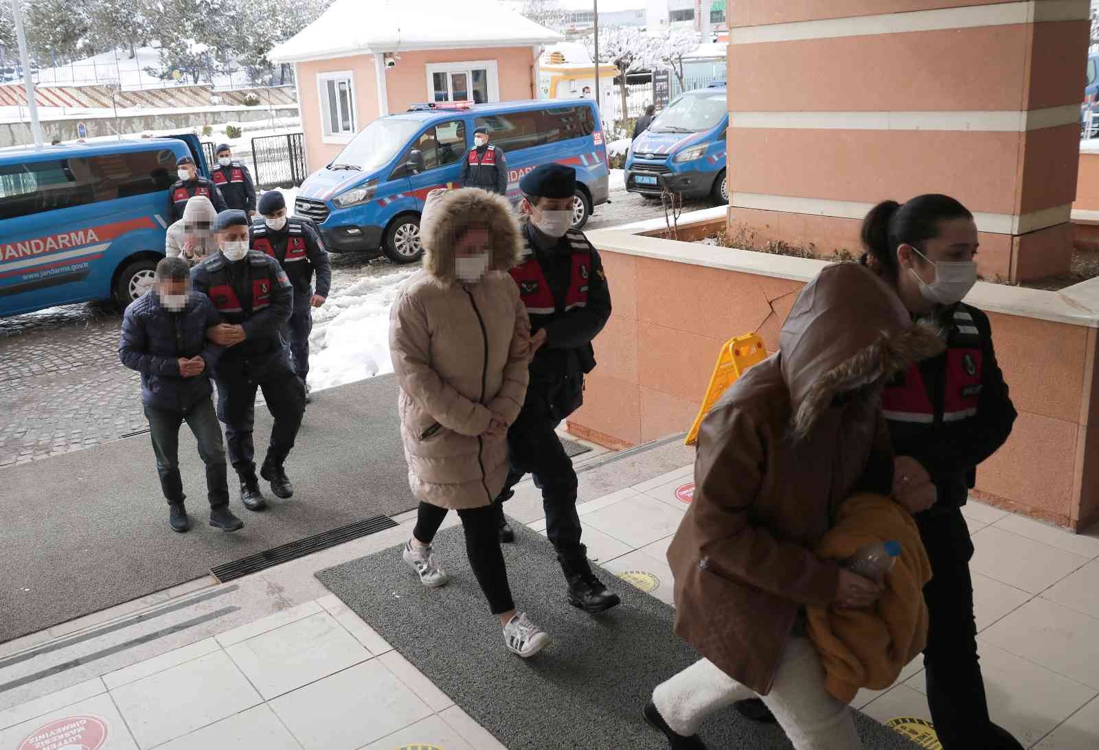 2 milyonluk vurgunun 16 zanlısı serbest bırakıldı
