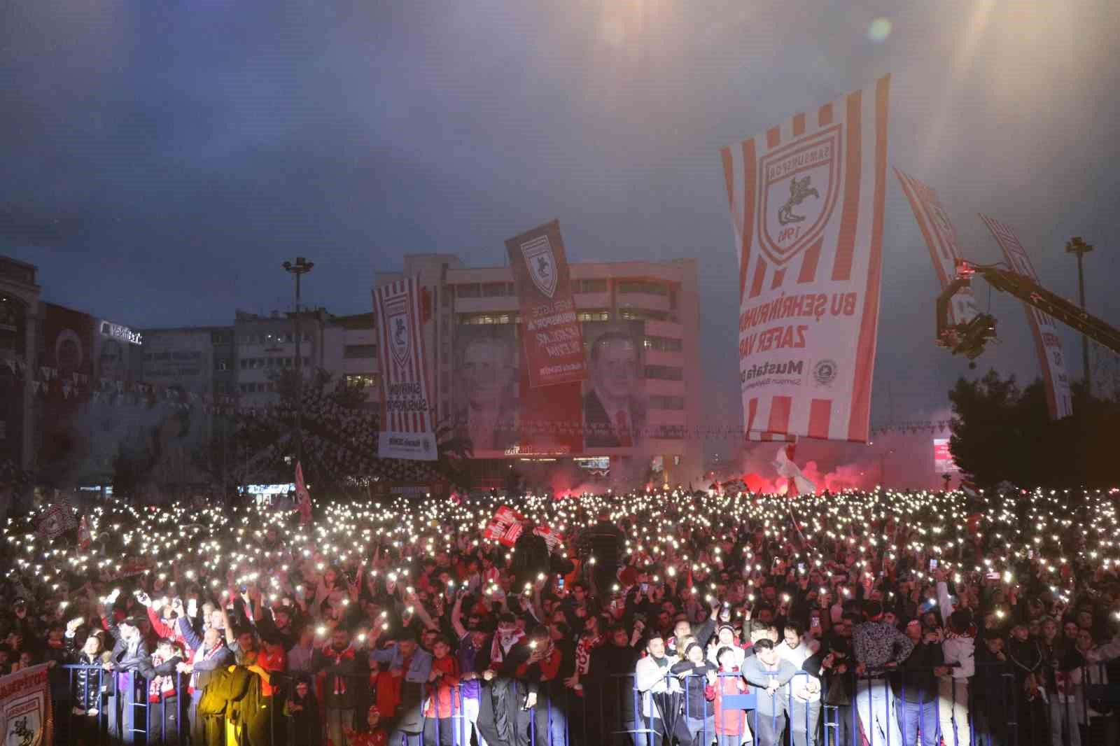 Samsunspor'dan coşkulu şampiyonluk kutlaması
