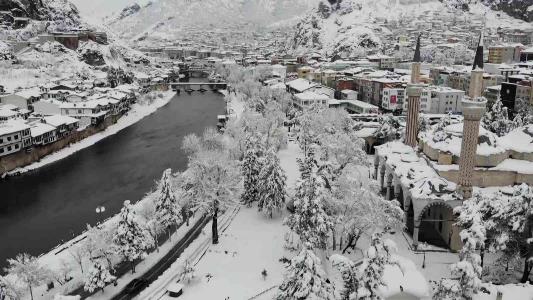 Amasya'da kartpostallık kış masalı
