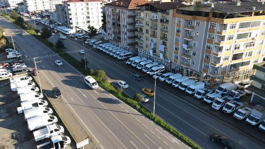 Türkiye'nin minibüs piyasasına yön veren ilçede sıfır ve ikinci ele yoğun talep
